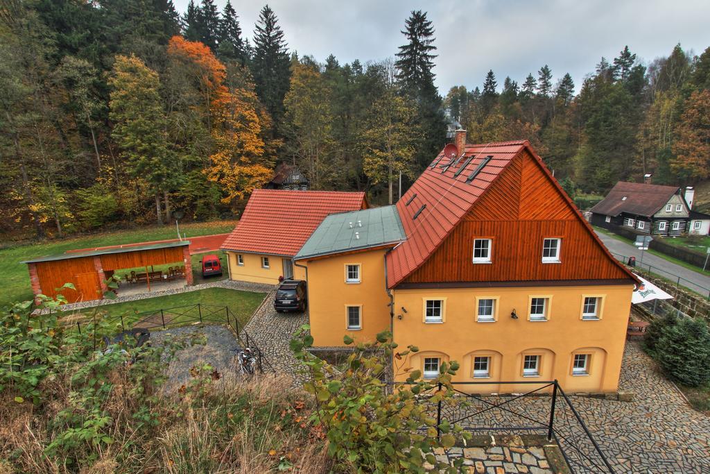 Penzion U Vyhlidky Chřibská الغرفة الصورة